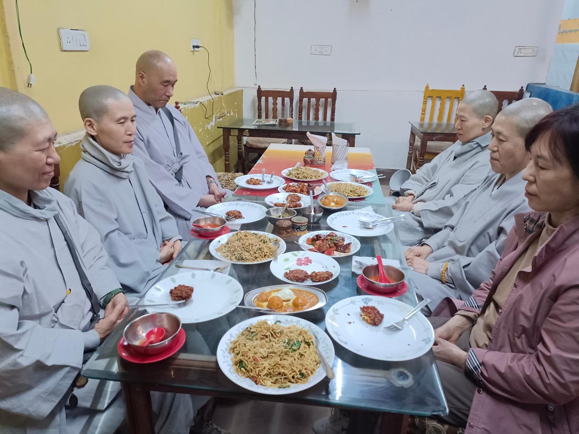 The Gupta Guest House Bodh Gaya Eksteriør bilde